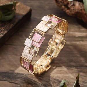 Elegant Gold and Pink Geometric Bracelet